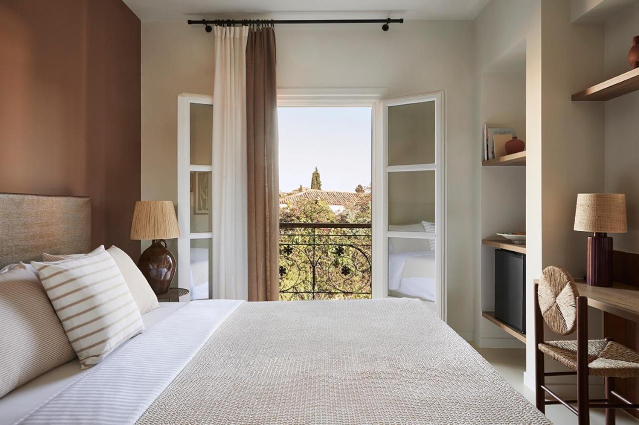Yayaki Spetses Hotel Екстериор снимка