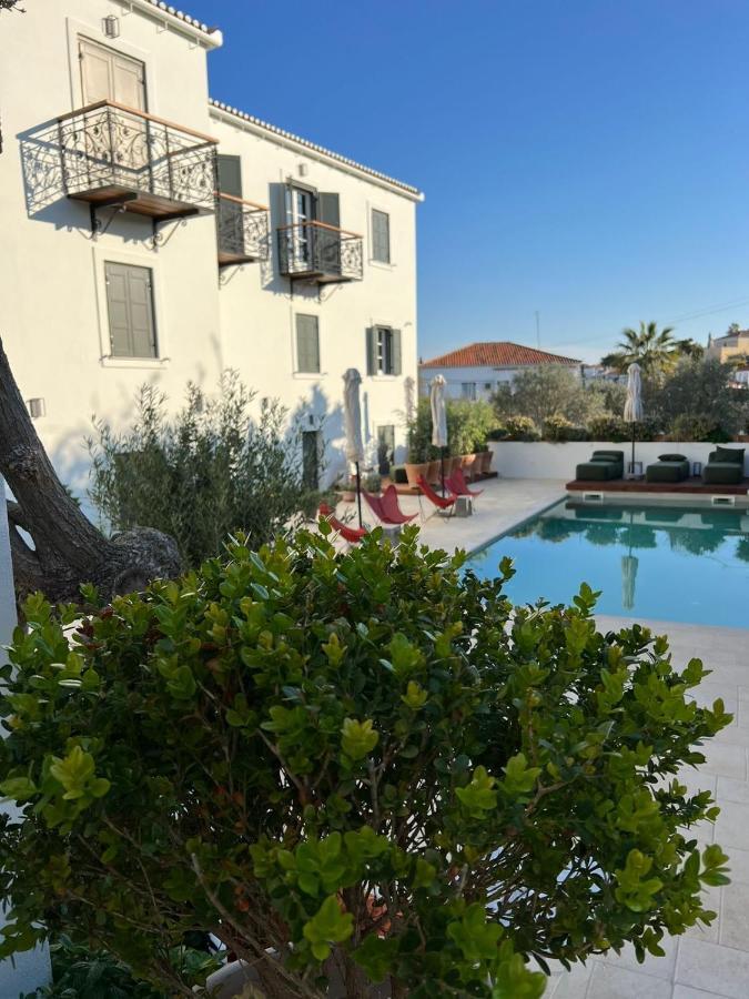 Yayaki Spetses Hotel Екстериор снимка